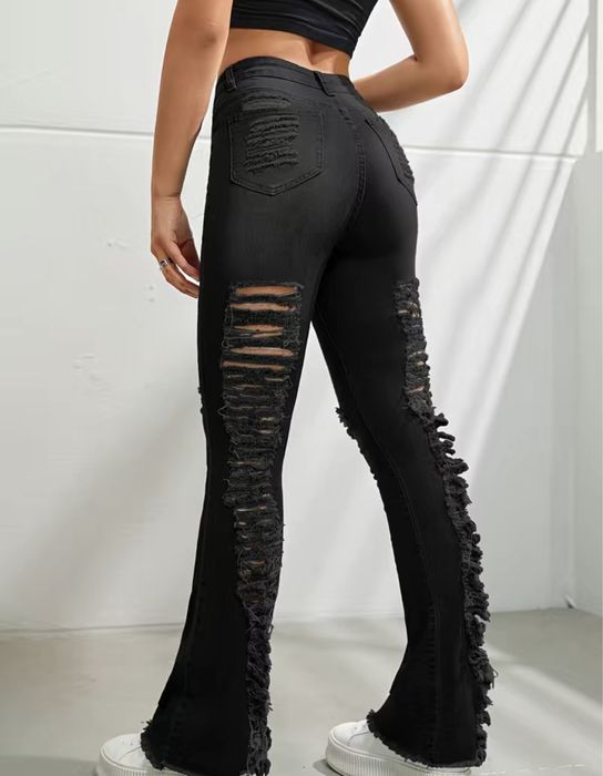 Дамски накъсани дънки