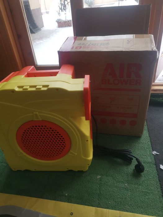 Suflanta aer 2.000W ,1.200W, 750W  tobogane, gonflabile, bubble house