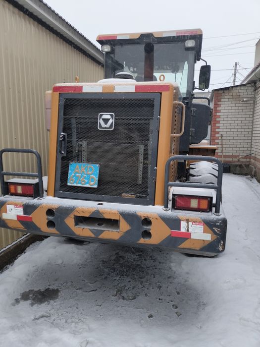 Погрузчик 3 тоник