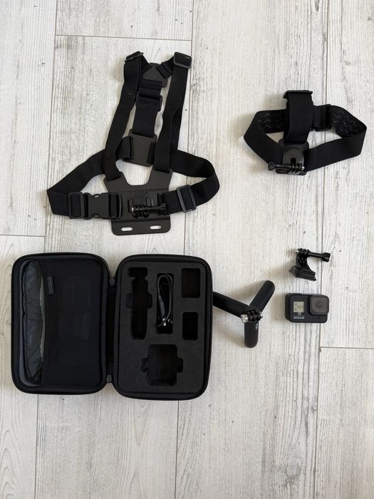 Cameră de acțiune GoPro Hero 8 Black + Pachet de accesorii