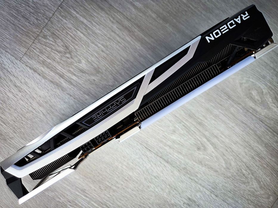 Sapphire Nitro+ AMD Radeon RX 6700xt