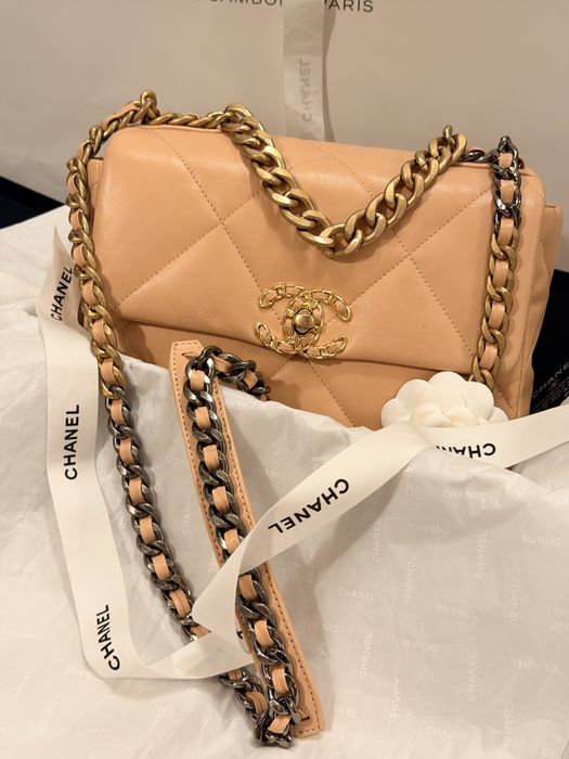 CHANEL 19 Large Flap Bag Beige Lambskin | Full Set