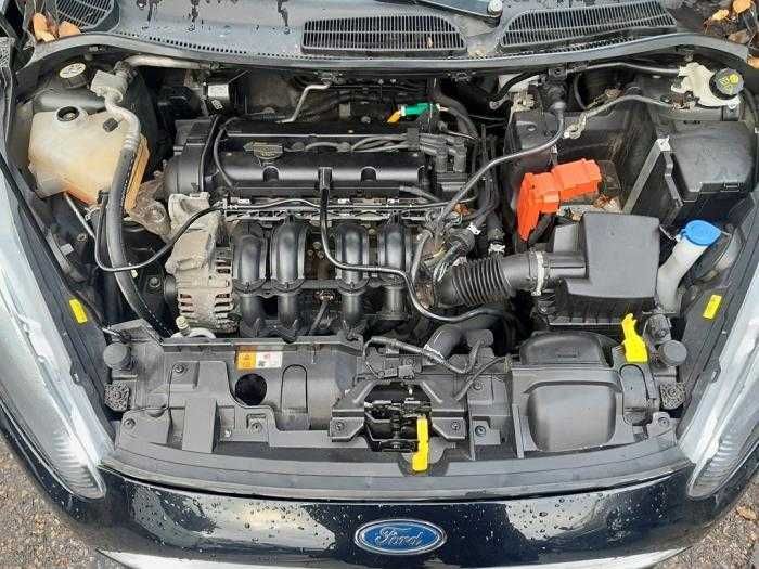 Двигател 1.25 i    8A6G 6007 AA