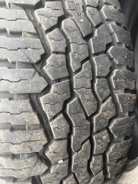 Продам шины 265/60/18