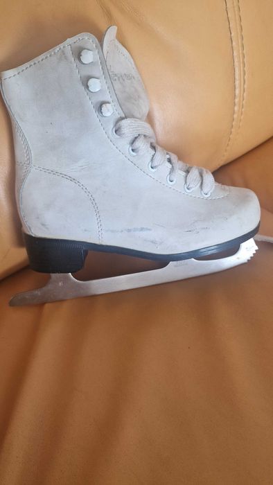 Продам Коньки детские