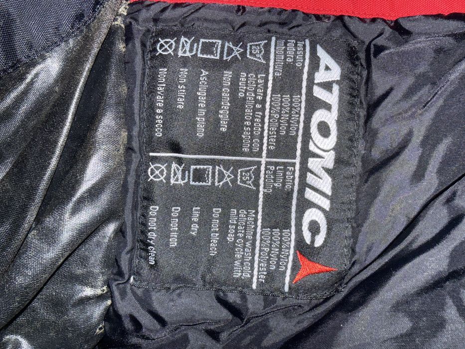 Costum de ski Atomic in stare foarte buna sky snowboard