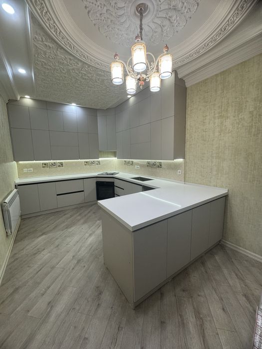 Столешнитца для кухня Кварс и акрил