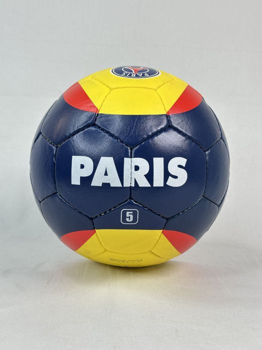 Мяч для футбол  Покистон