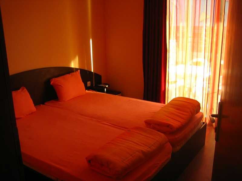 Продава се Двустаен апартамент в к.к. Слънчев бряг - 60 кв.м за 1300 €/кв.м - Снимка #7