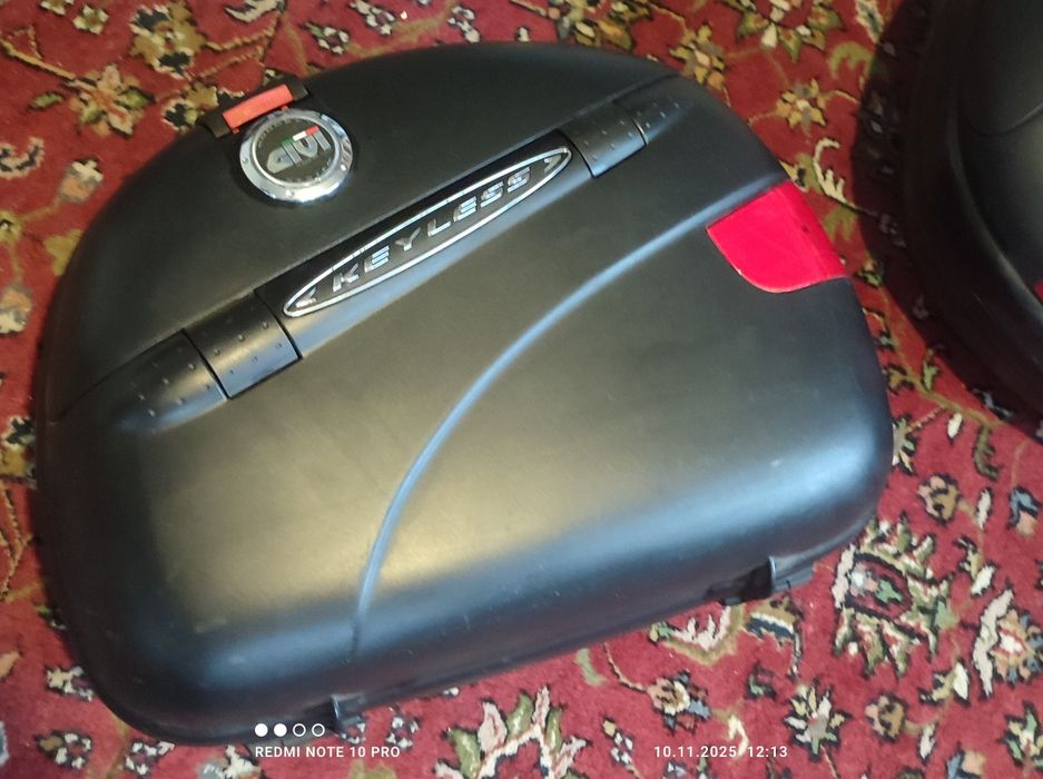 Vand Side case ( Coburi)  givi keyless
