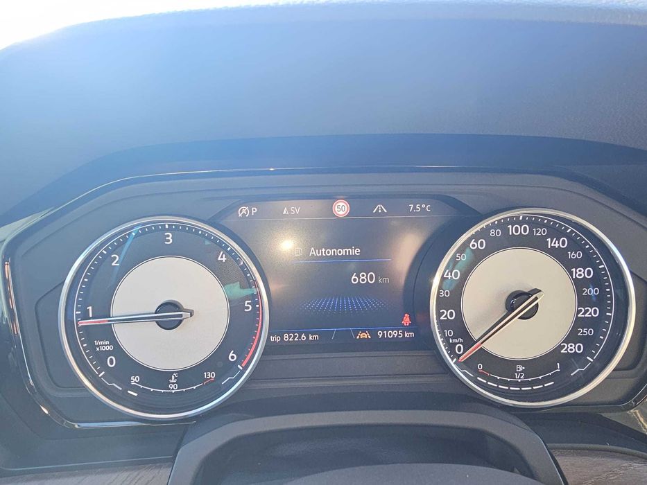 Proprietar Vand VW Toaureg 2019 - 91.000km Reali - Istoric VW