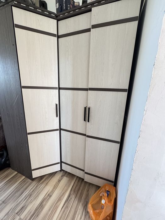 Шкаф для прихожей