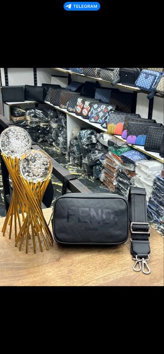 Мъжка Чанта / чанти FENDI