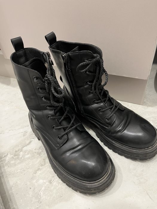 Зимние ботинки и горные