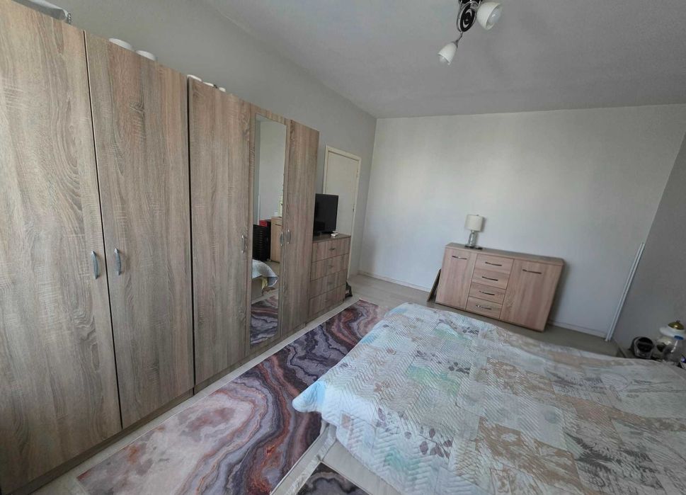 Продава се Двустаен апартамент в Шумен, Добруджански - 65 кв.м за 1177 €/кв.м - Снимка #2