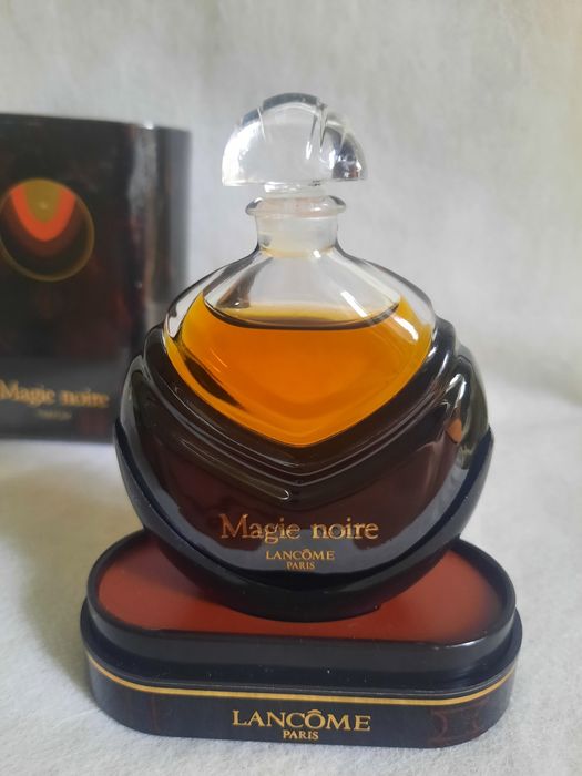 Винтажные духи Magie noire Lancome France