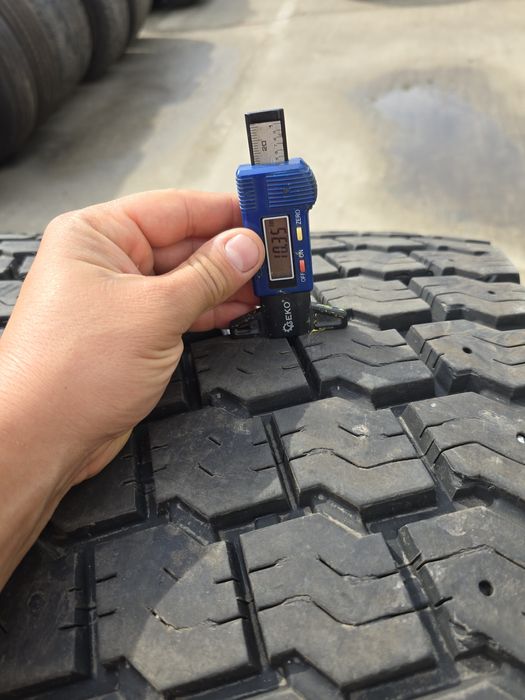 Anvelope de tractiune 295-80r22.5 On/Off
