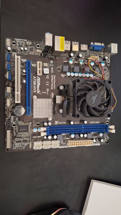 Placa de baza asrock a75M-HVS +procesor AMD Athlon II X4 640