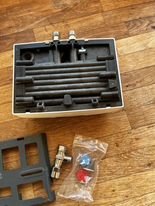 Проточен бойлер clage MBH4