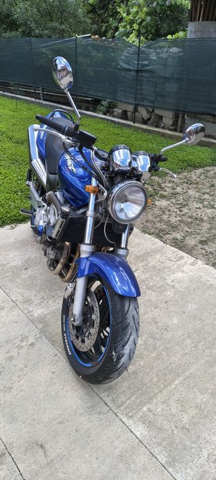 Vând honda Hornet