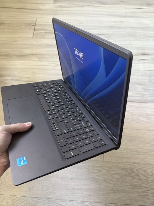 Продам свой ноутбук Dell i5 120U 8GB 512GB в отличном состоянии