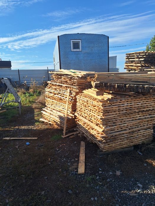 Брус, брусок, доска, рейка.