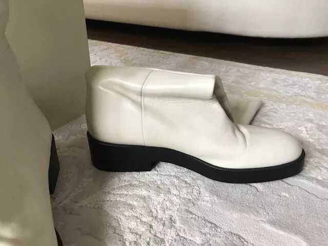 ZARA NEW Cizme înalte flats albă 100% piele pull on ridding