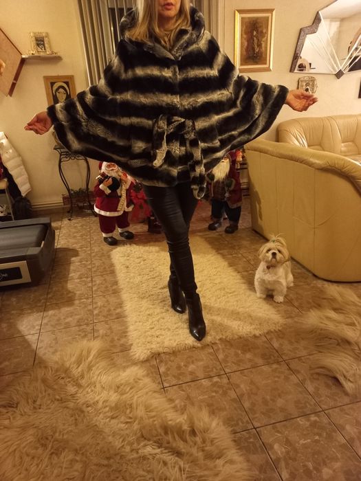 Vând scurtă de blană naturală chinchilla