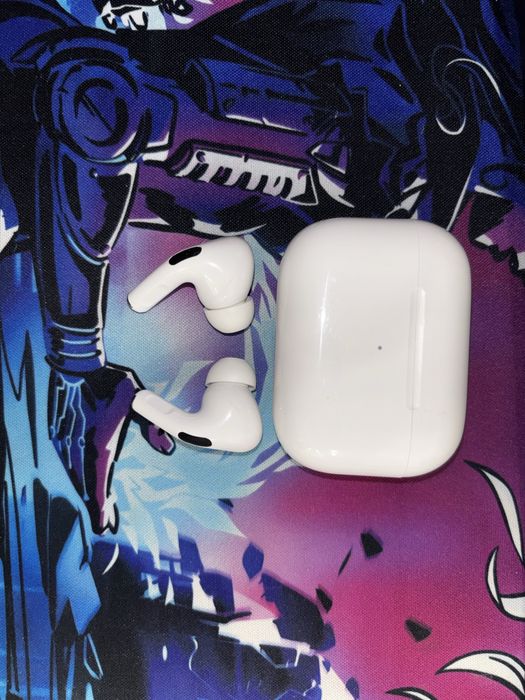 Продаю Airpods 1 pro