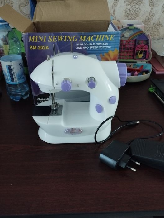 Продам швейную машину