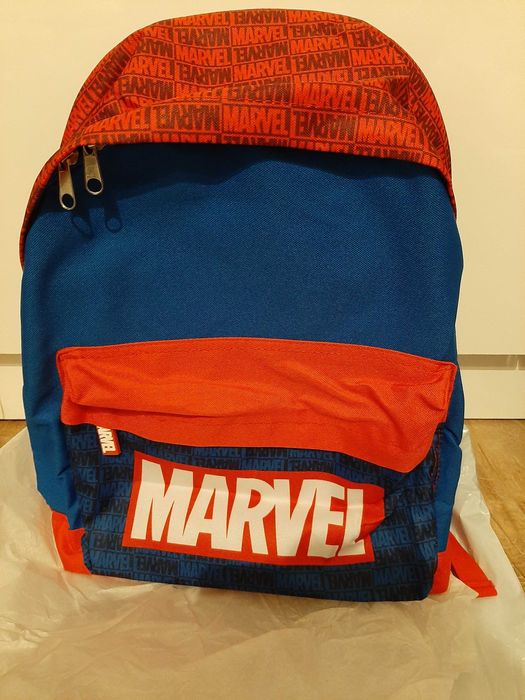 Ghiozdan Marvel  nou