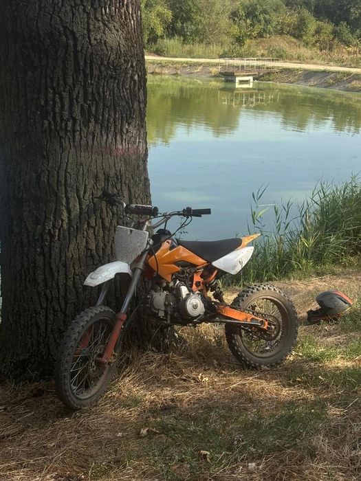 Vand cross 125cc. Astept oferte!!