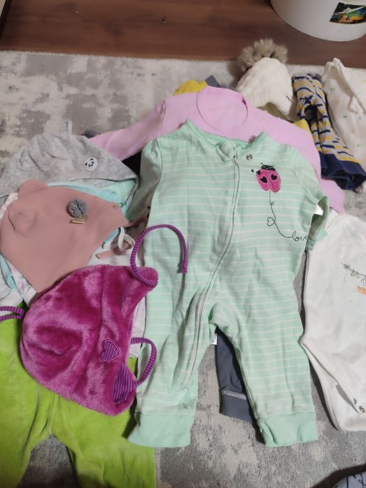 Продам детские вещи 0-5мес