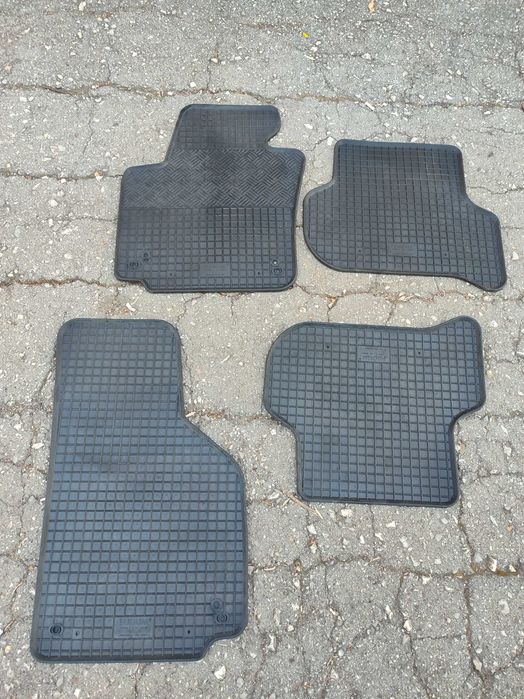 Мокетни и гумени стелки за Seat Altea