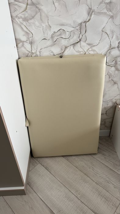 Продается массажная кушетка