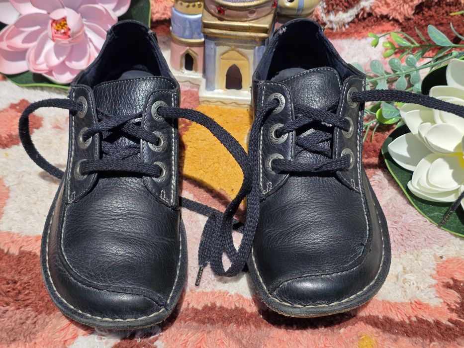 Clarks обувки естествена кожа N38