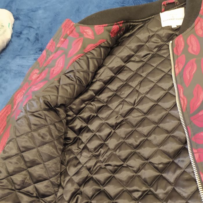 Женский бомбер 48р