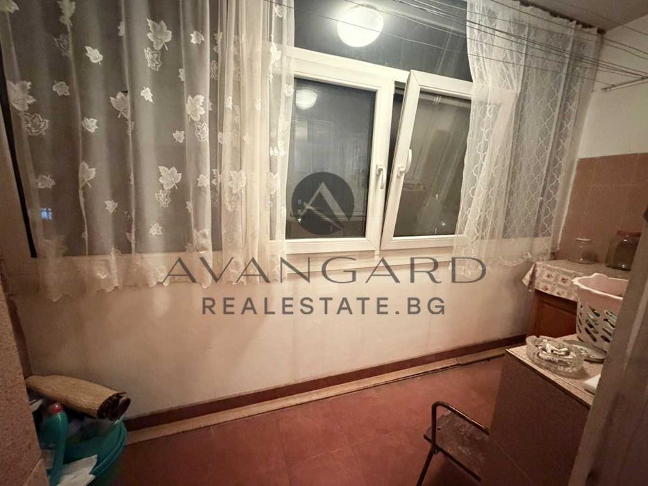 Продава се Двустаен апартамент в Пловдив, Кършияка - 60 кв.м за 1020 €/кв.м - Снимка #6