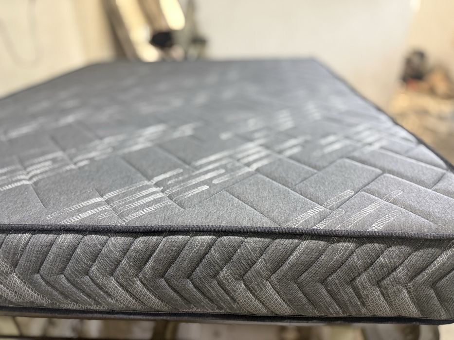 matras matras. 1 kvadrati 250 mingdan