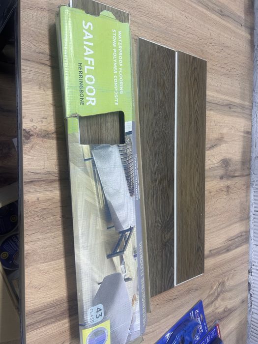 Продам кварцвинил Saiafloor