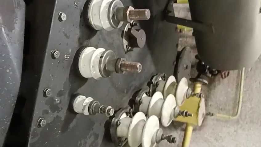 Продам рабочий трансформатор 630/10