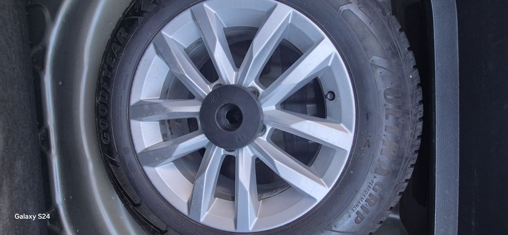 Джанти с гуми пасат 8бр