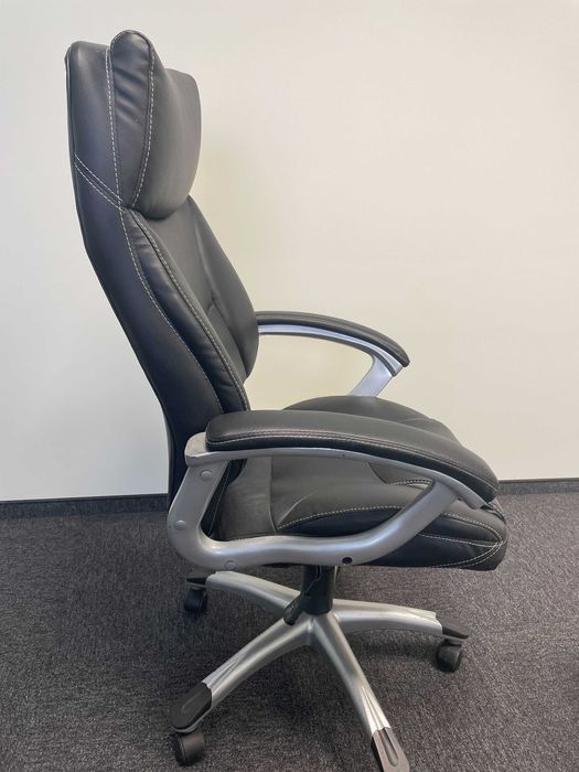 Ергономичен директорски стол