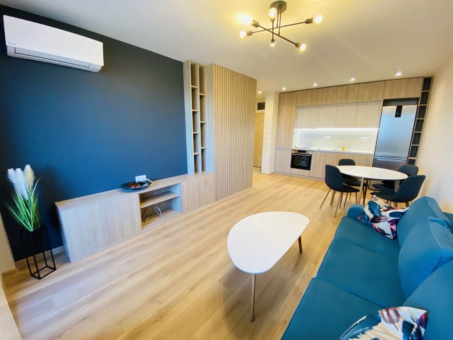 Дава се под наем Двустаен апартамент в София, Младост 4 - 75 кв.м за 749.7 € - Снимка #1