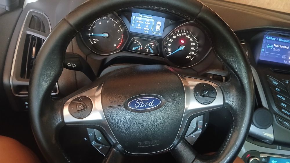 FORD Focus 2012 — imagine 2