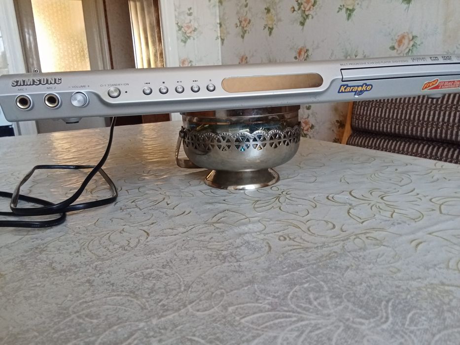 Видеомагнитофон б/у