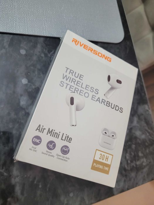 Casti wireless, noi, sigilate, Riversong