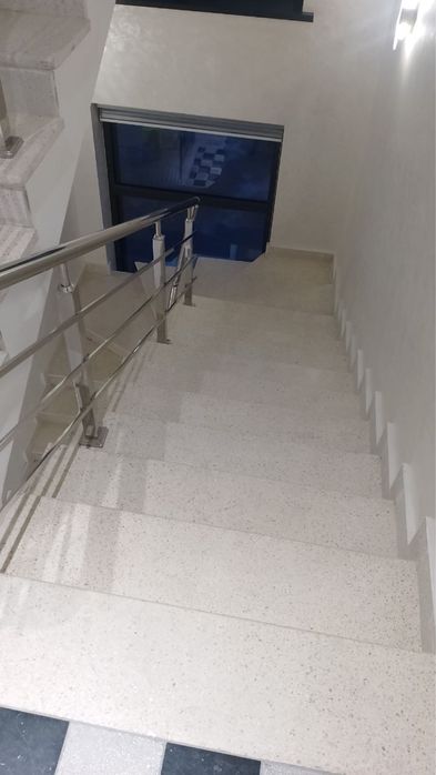 Aglomerat zinala. Razmer boyicha qilib beramiza. Sifatli mahsulot.