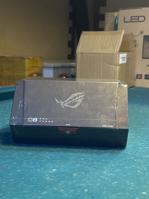 ASUS ROG phone 8 (512 гб)