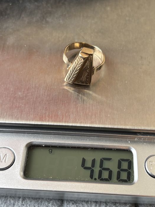 Златен Пръстен пиано 4.68гр 14к(585) 52размер